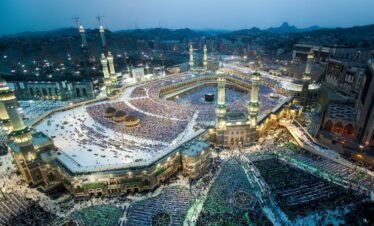 Family Umrah Package to Saudi Arabia: Inclusive Family Umrah to Mecca